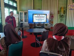 Pascarjana Universitas Muhammadiyah Malang ( UMM ) Latih Penulisan Esai Ilmiah Berbasis AI di MAN 1 Lamongan