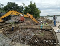 Tebing Bengawan Solo ambrol, Kontraktor Tetap Tanggung Jawab, FKMB Bakal Kawal Perbaikan Hingga Tuntas 