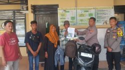 Polsek Kembangbahu Serahkan Sepeda Motor Temuan kepada Keluarga Pemilik